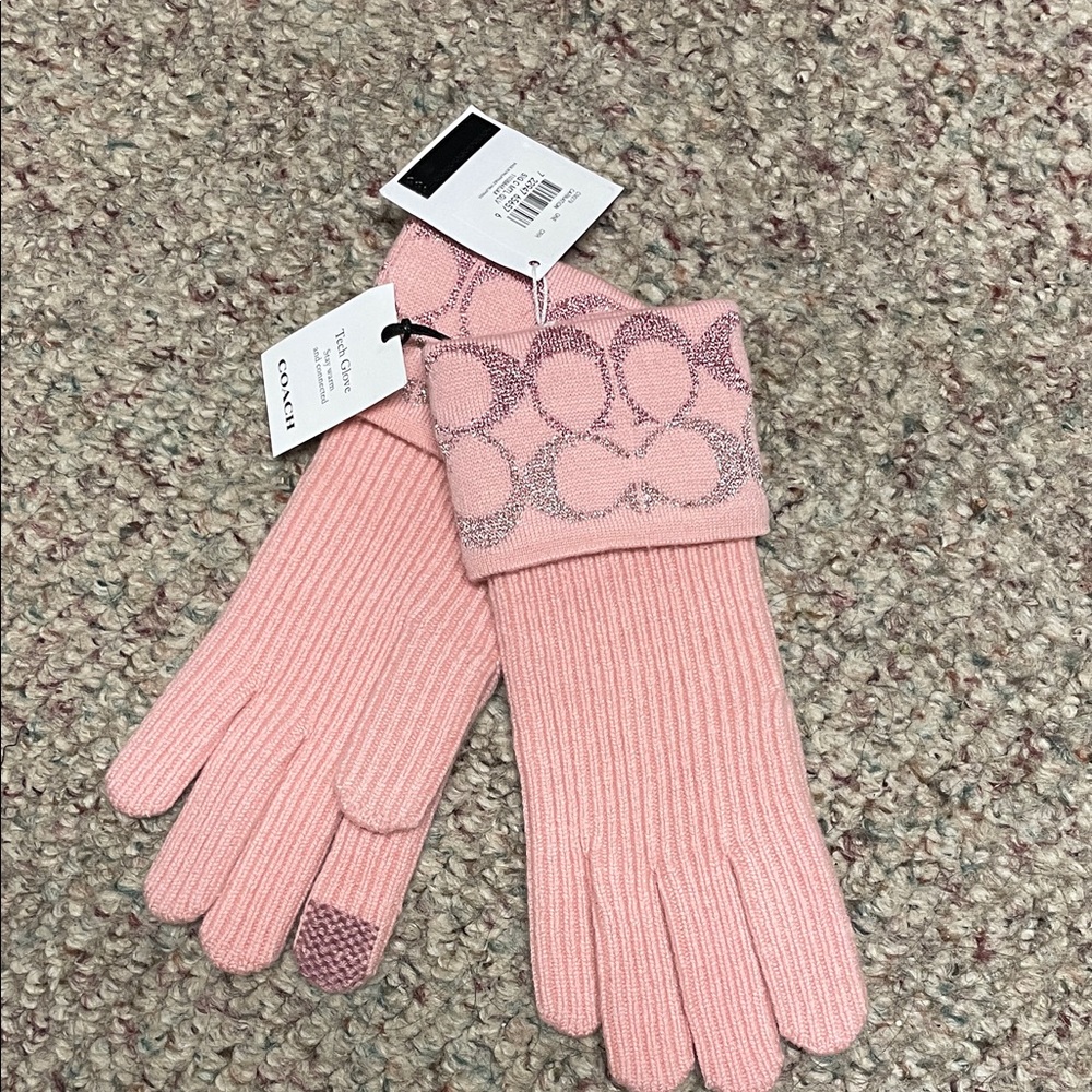 Coach Light Pink logo fold over flap tech Women's wool knit Gloves